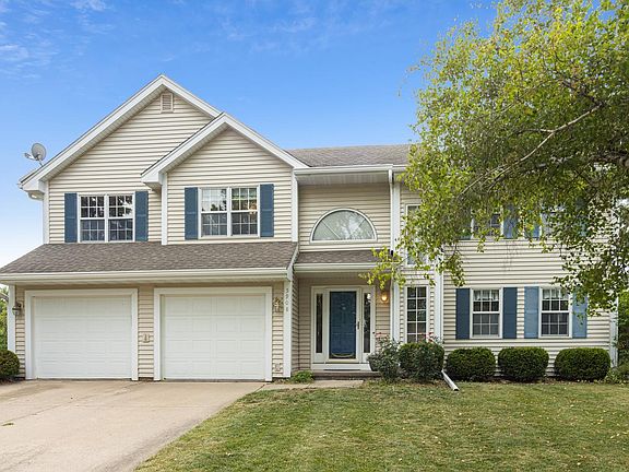 3rd image of 5908 S Winwood Dr