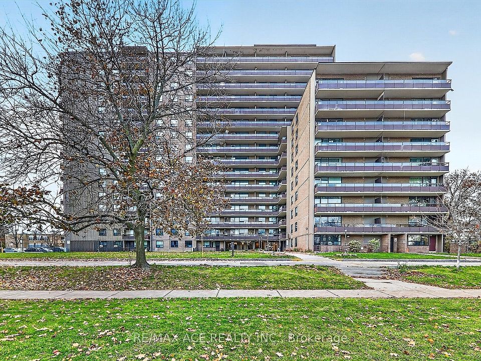 1st image of 180 Markham Rd #311