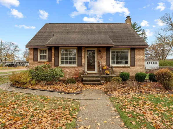 1526 Inner Dr, Niles, MI 49120