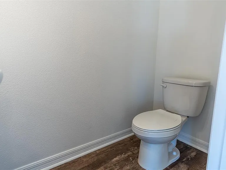 394 Madison Dr — Photo 8