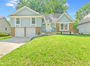 805 NW 18th St, Blue Springs, MO 64015