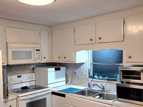 3rd image of 7001 142nd Ave #150