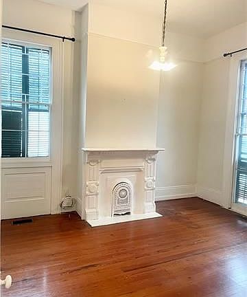 4th image of 1203 4th St