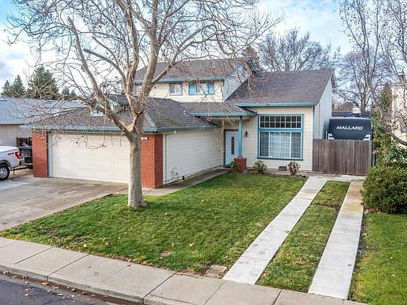 3rd image of 886 Youngsdale Drive
