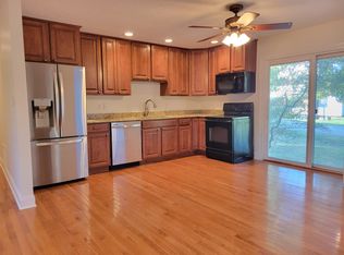 2512 Stony Brook Dr, Louisville, KY 40220