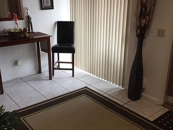 5th image of 2663 Parkview Dr