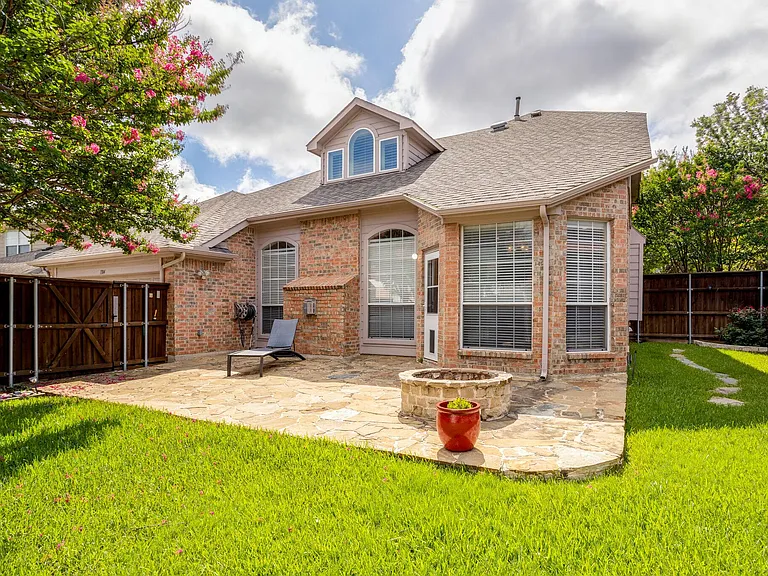 1304 Pagewynne Dr — Photo 34