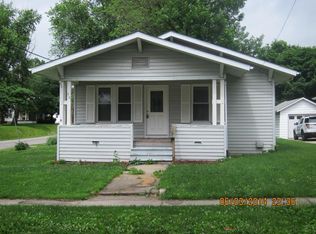 501 8th St, Pawnee, IL 62558