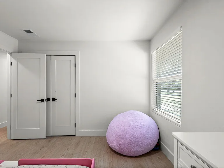 2507 Edgewater Dr — Photo 20
