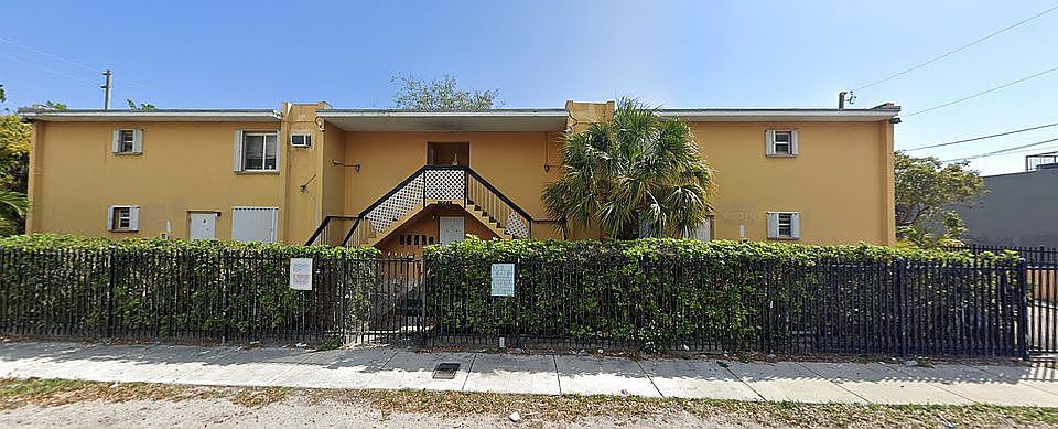 1st image of 5475 Ne 1st Ave