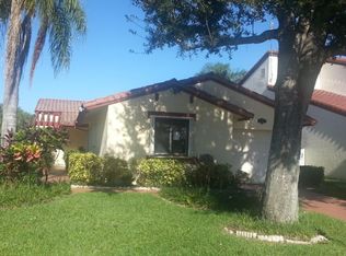 2835 Sand Pine Ct, Lake Worth, FL 33462