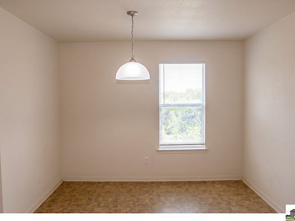 5th image of 413 Brittney Way APT C