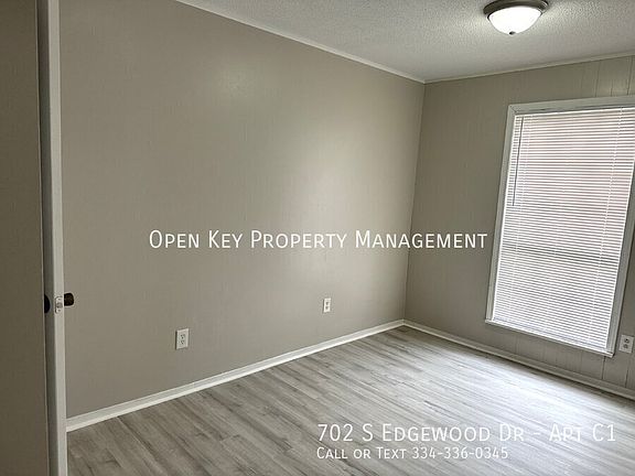 5th image of 702 S Edgewood Dr APT C1