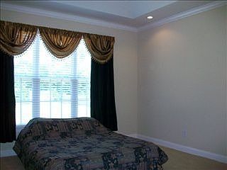5th image of 208 Clemens Dr
