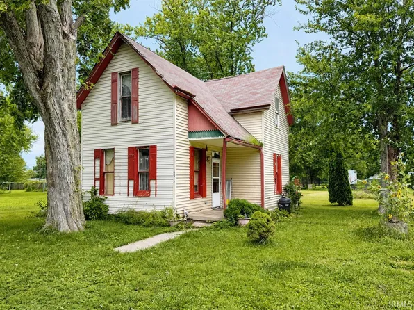 8912 E Oak St, Frankfort, IN 46041