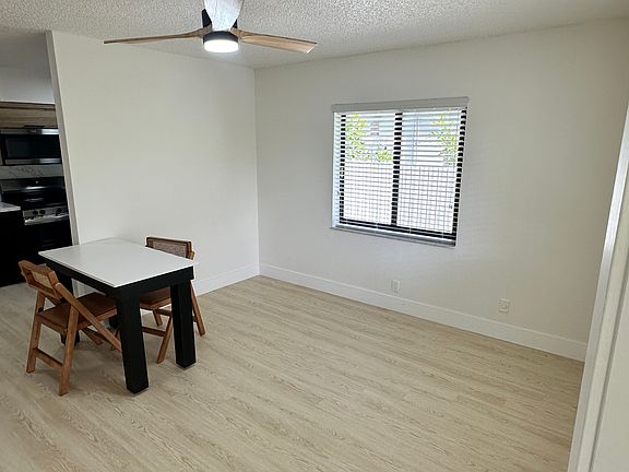 3rd image of 1431 NW 21st St #C