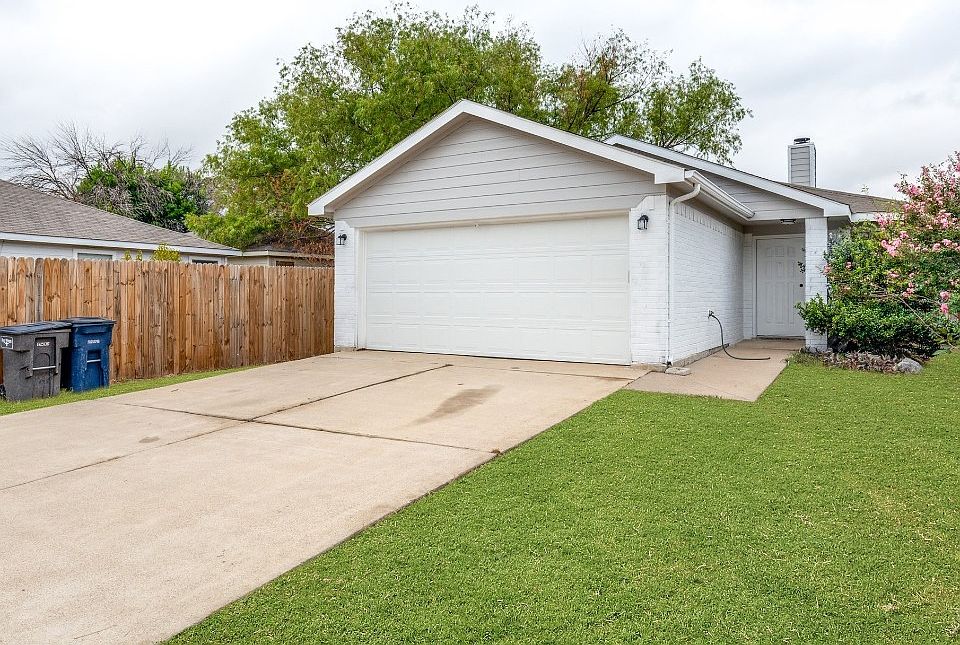 1st image of 1113 Driftwood Ln