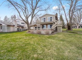 3501 Mann Rd, Clarkston, MI 48346