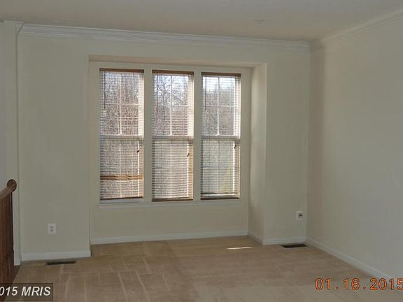 3rd image of 219 Kestrel Dr