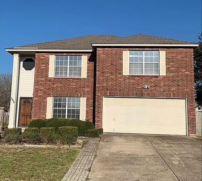 305 Stone Park — Photo 1