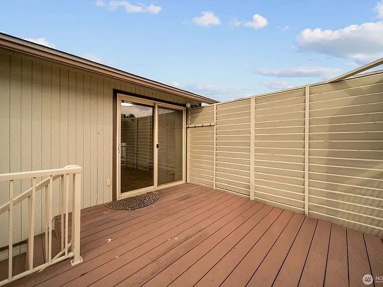 306 Leslie Way #A — Photo 13