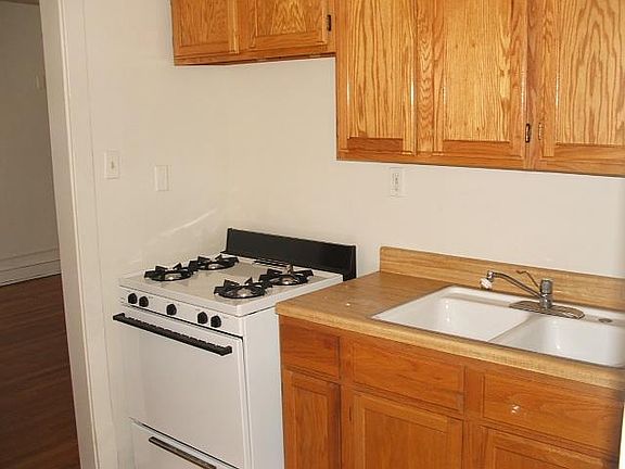 4th image of 2858 W Barry Ave #3