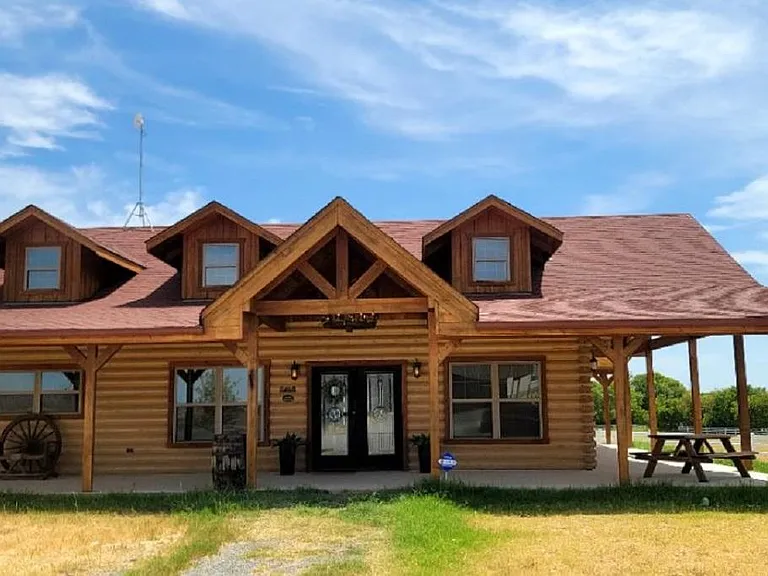 1101 County Road 140 — Photo 2