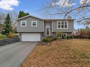 809 Lincoln Green Rd, Deforest, WI 53532