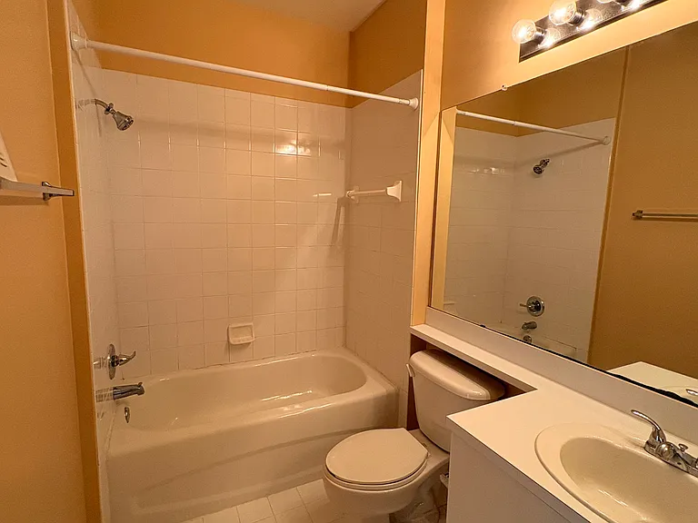 520 Florida Club Blvd #304 — Photo 10