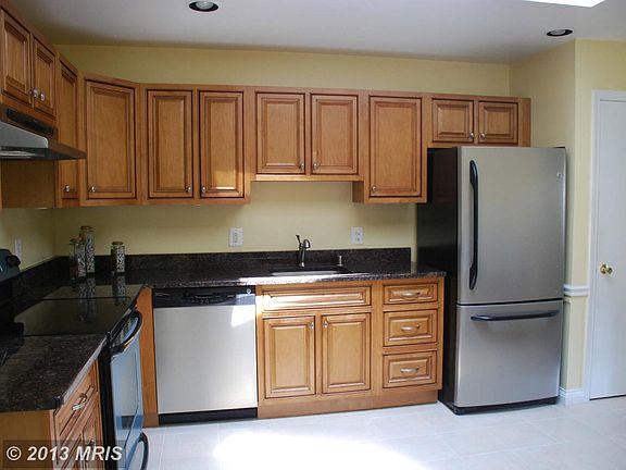 2nd image of 3 Northrup Ct