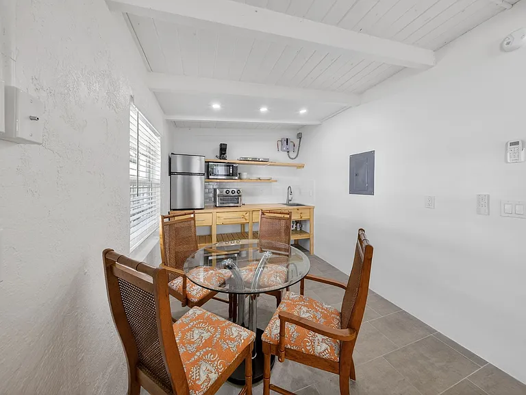 3000 Areca Ave #2 — Photo 7