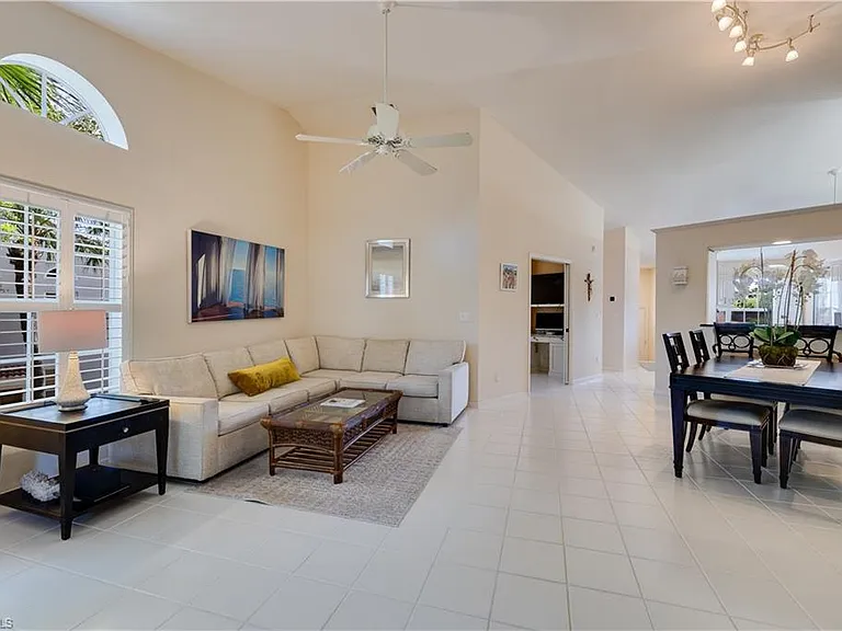 8420 Excalibur Cir #R12 — Photo 8