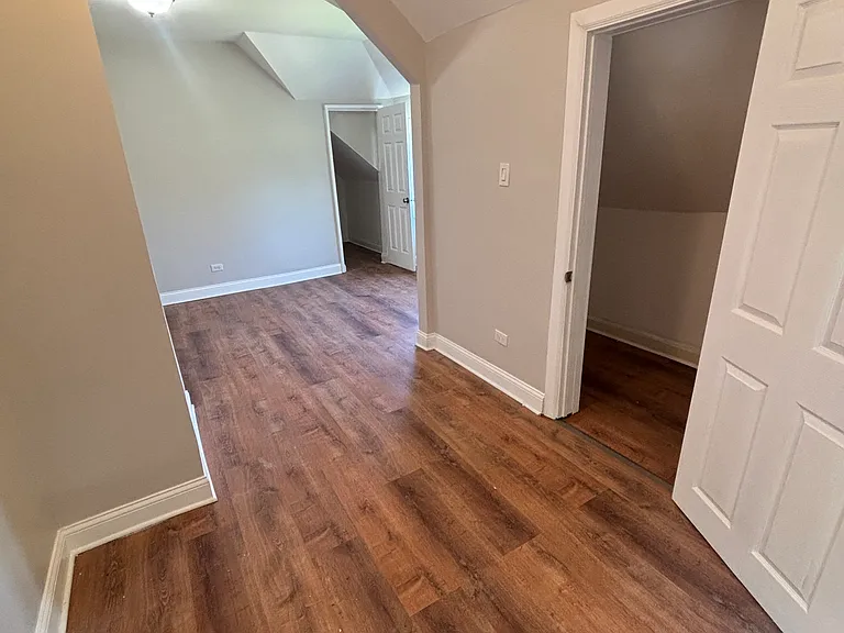 7049 S Kimbark Ave — Photo 8