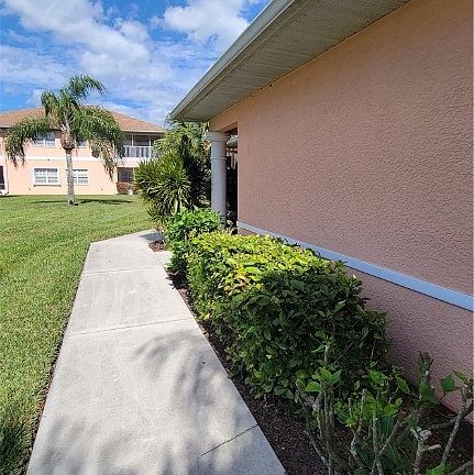 5th image of 19977 Lake Vista Cir #17C