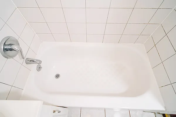 Rented by Dom & E Property Management | media 21