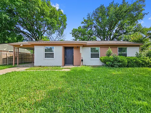 2035 San Francisco Dr Photo 1