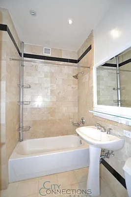 Rented by City Connections Realty | media 10