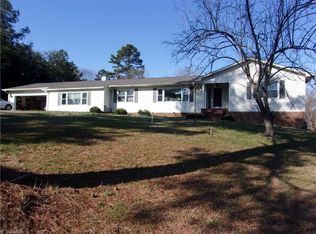3846 Old Glenola Rd, Trinity, NC 27370