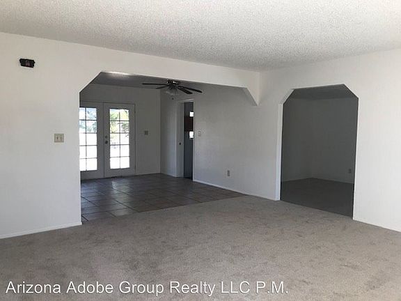 4th image of 702 E Alvarado Ln