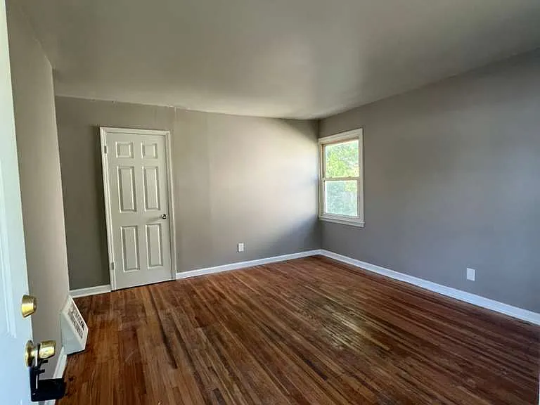 448 Midlothian Rd — Photo 12