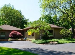 1868 Kemery Rd, Akron, OH 44333