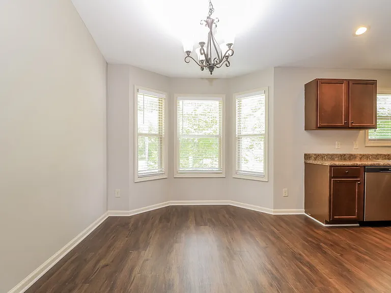 223 Comet Ct — Photo 6