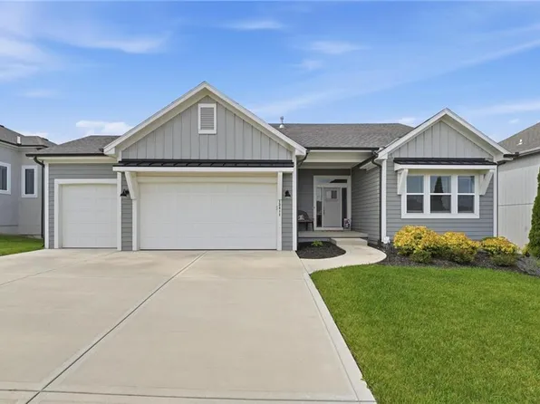 13411 W 181st Ter, Overland Park, KS 66221