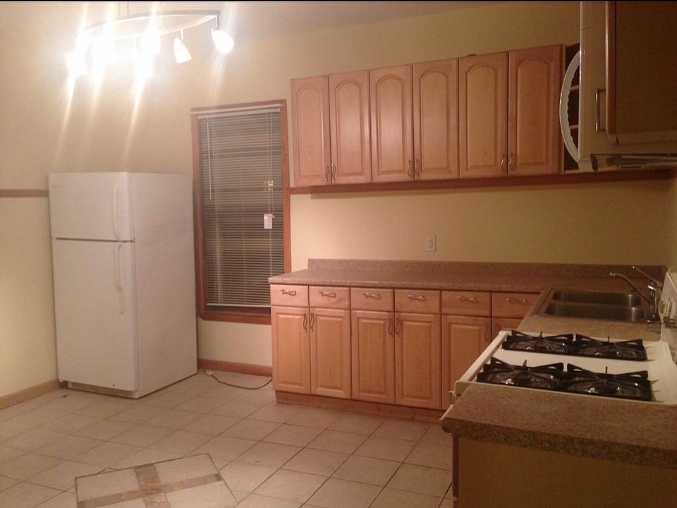 1st image of 2417 N Newland Ave #2