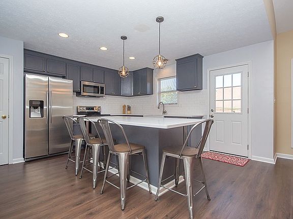 2nd image of 3389 Emerson Woods
