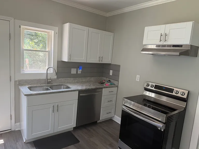71 Valley St NW — Photo 11
