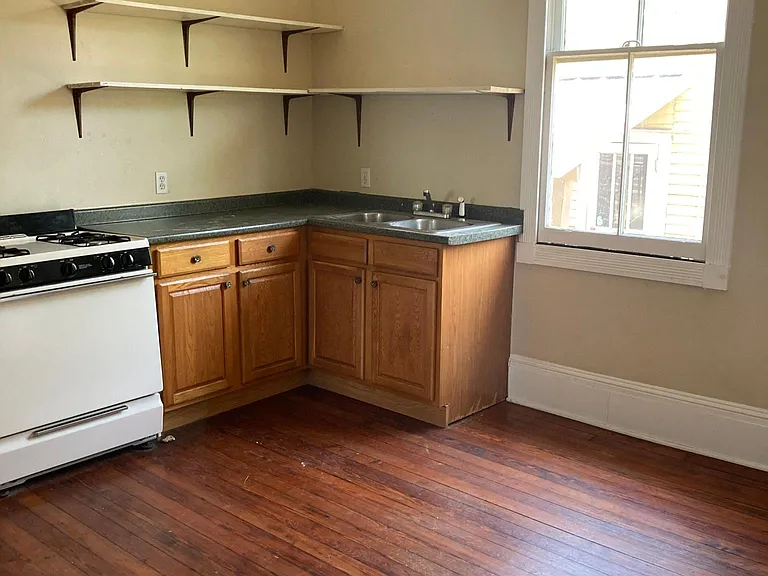 3909 Iberville St #C — Photo 13