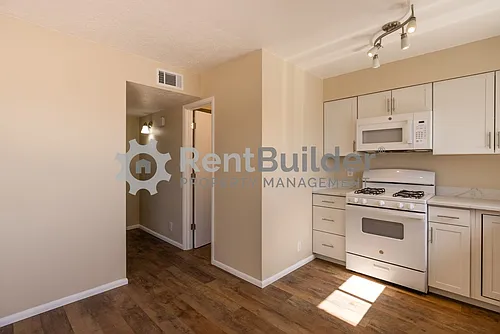 301 Geraldine Loop SE Photo 1 301 Geraldine Loop SE Photo 1