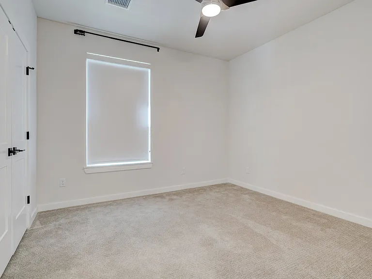 101 Pont Neuf Ct — Photo 46