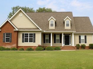 83 Belflower Rd, Tifton, GA 31794